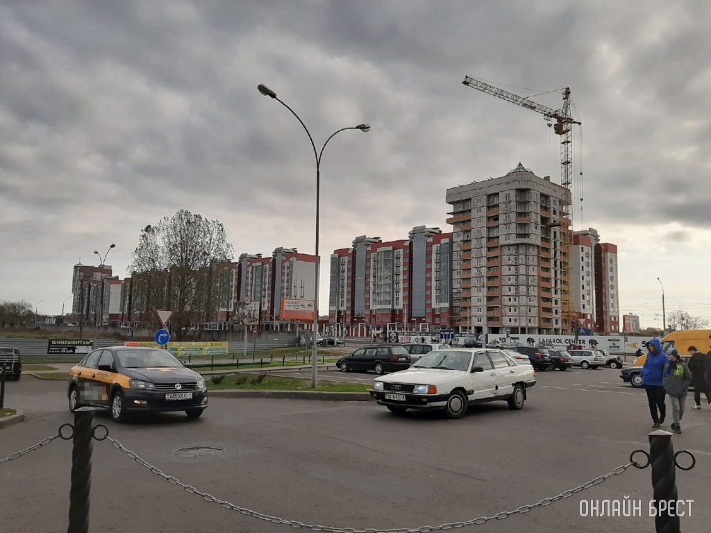 В Беларуси еще один банк вернул кредиты на недвижимость