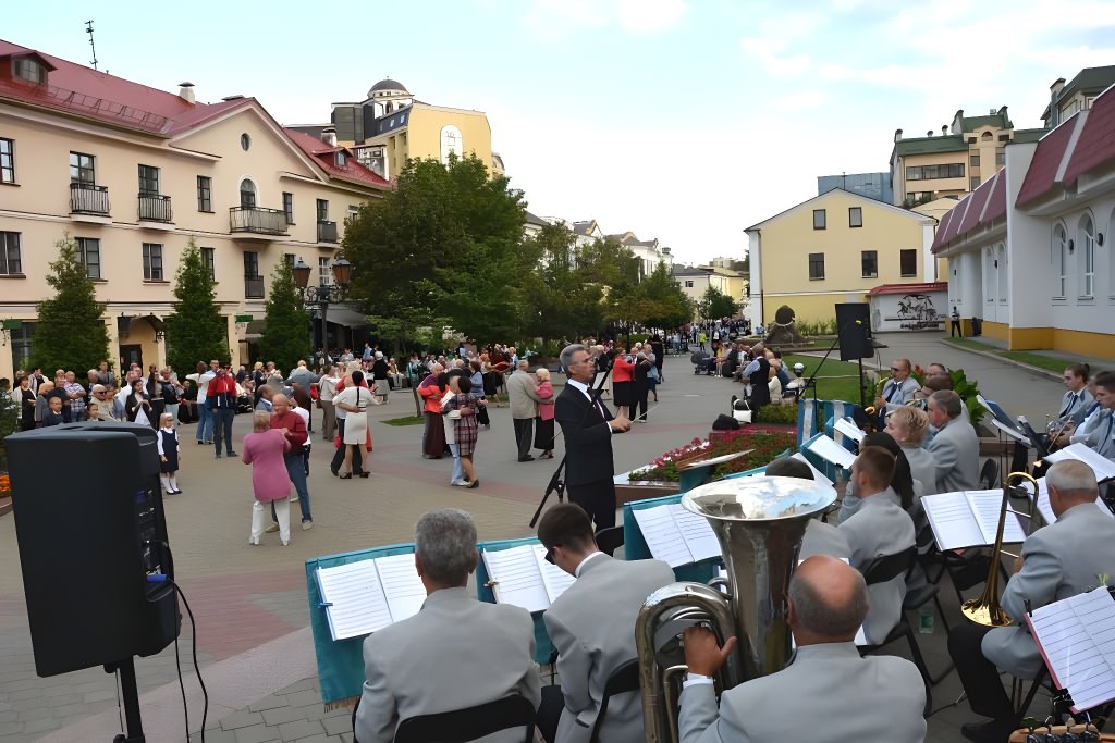 В Бресте открывается сезон музыкальных вечеров на Советской: программа
