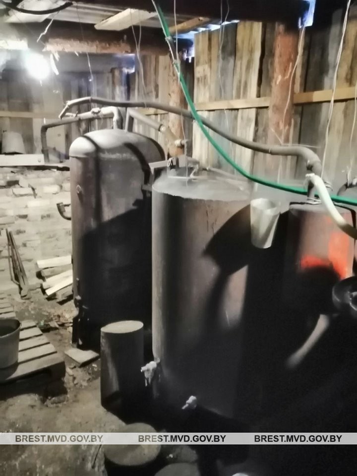 Житель Брестской области застигнут за производством самогона