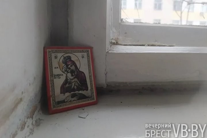 «Здесь суда нет». В бывшем здании Фемиды в Бресте на Леваневского сейчас слышны детские голоса