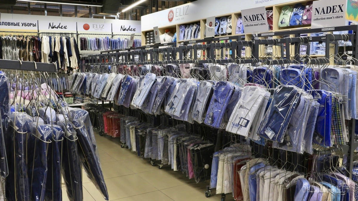 Соберите свой безупречный образ с иголочки в «ЦУМе», на третьем этаже. Готовимся к выпускным, линейкам, свадьбам