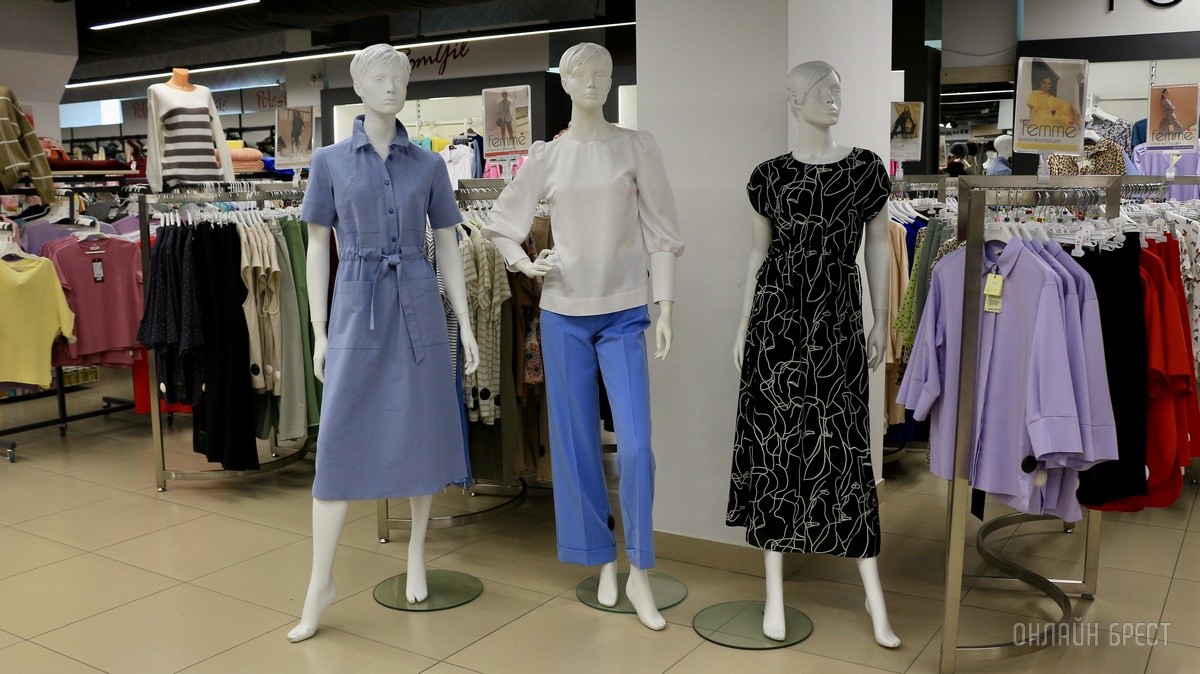 Соберите свой безупречный образ с иголочки в «ЦУМе», на третьем этаже. Готовимся к выпускным, линейкам, свадьбам