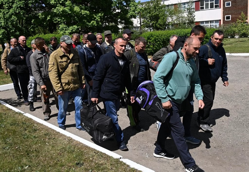 О чем говорят в территориальных войсках Беларуси? Репортаж из Кобринского района