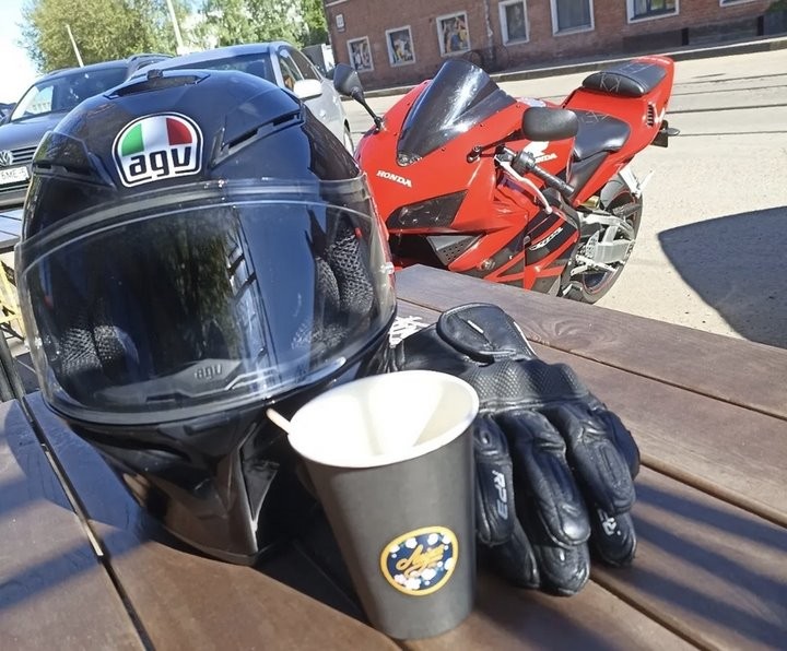 Знакомые погибшего мотоциклиста: Дима поменял байк в этом сезоне, у него осталось трое детей и жена