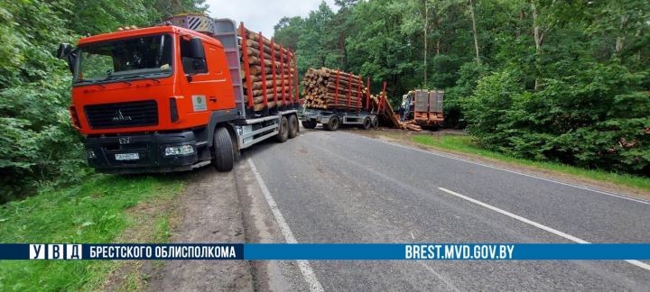 Подробности ДТП с участием лесовоза в Пружанском районе