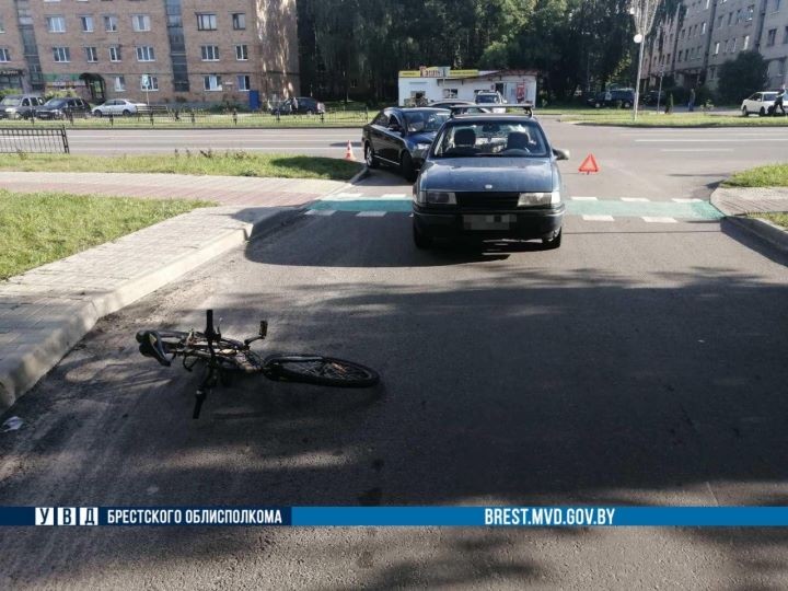 В Брестской области юный велосипедист попал под колеса авто