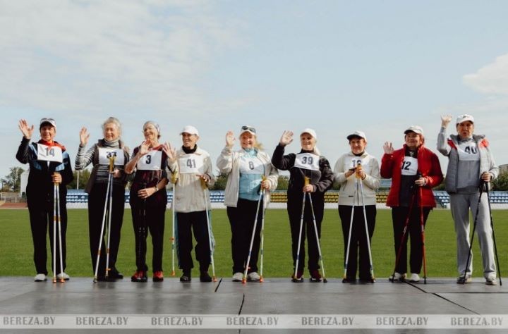 В Березе состоялся районный фестиваль по скандинавской ходьбе