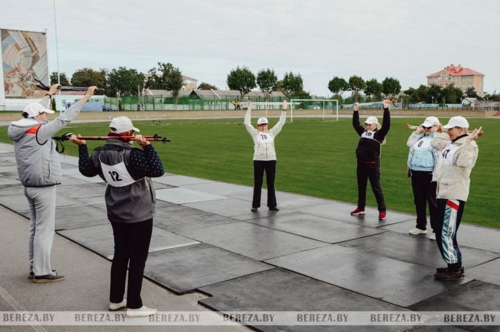 В Березе состоялся районный фестиваль по скандинавской ходьбе