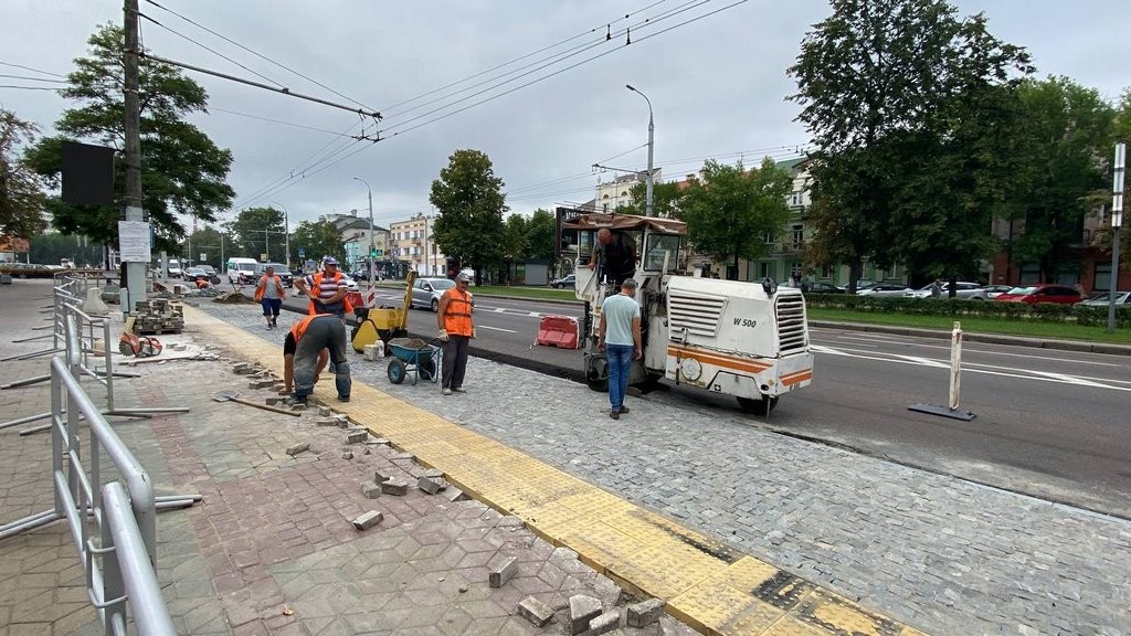 Остановку «ЦУМ» сегодня откроют, а «Проспект Машерова» закроют с двух сторон