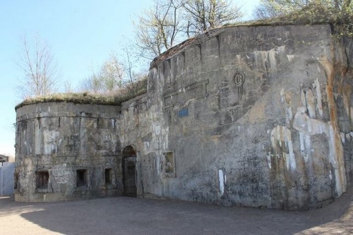 Начальная цена порохового погреба - более 24 000 руб. Онлайн-аукцион пройдет 6 сентября. Фото из открытых источников