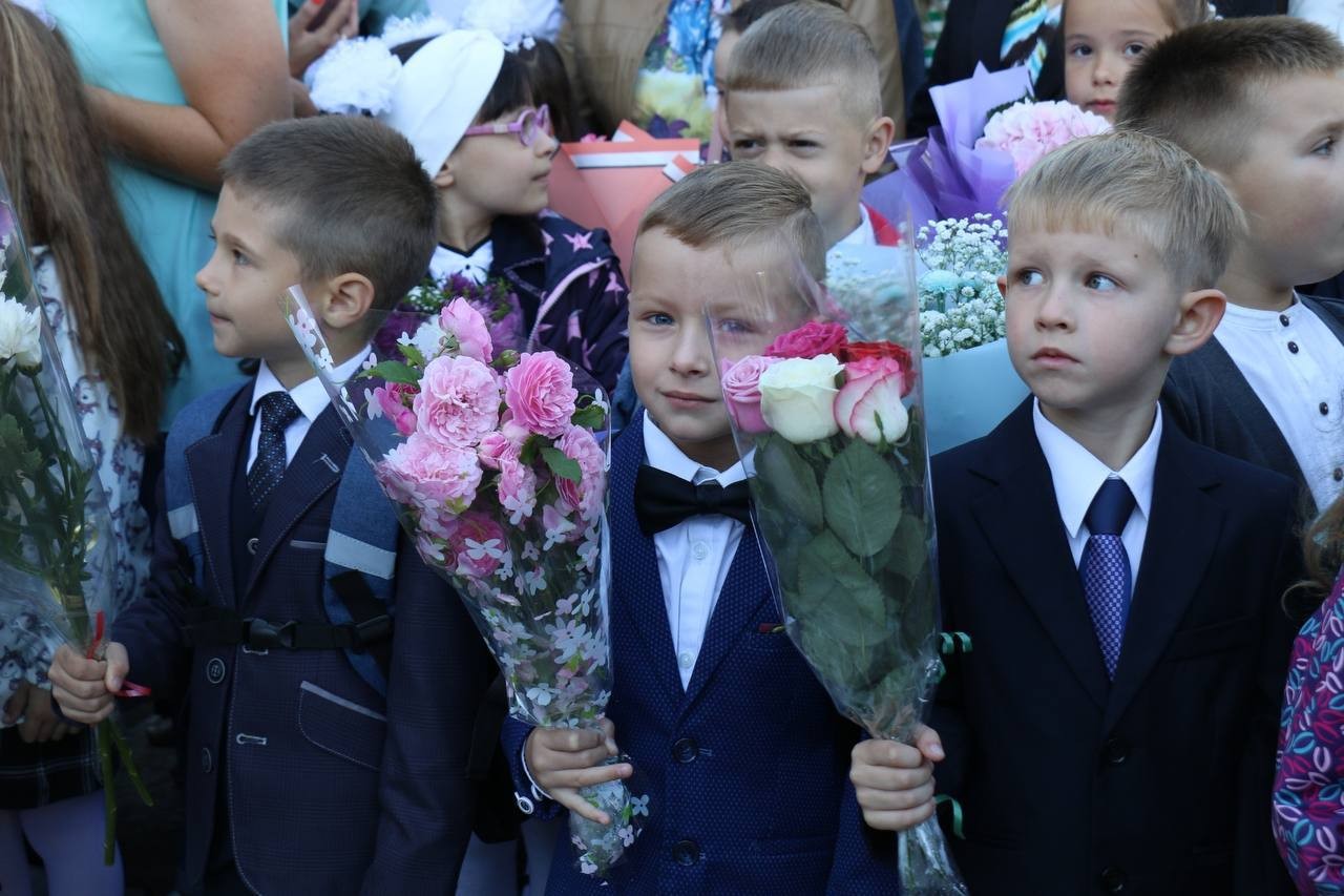 1 сентября: в брестских школах проходят торжественные линейки