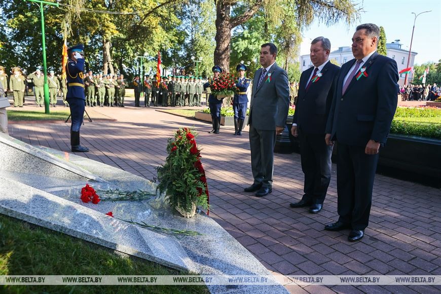 В Бресте реконструировали памятник на братской могиле советских воинов-освободителей, погибших в 1939 и 1944-1945 годах