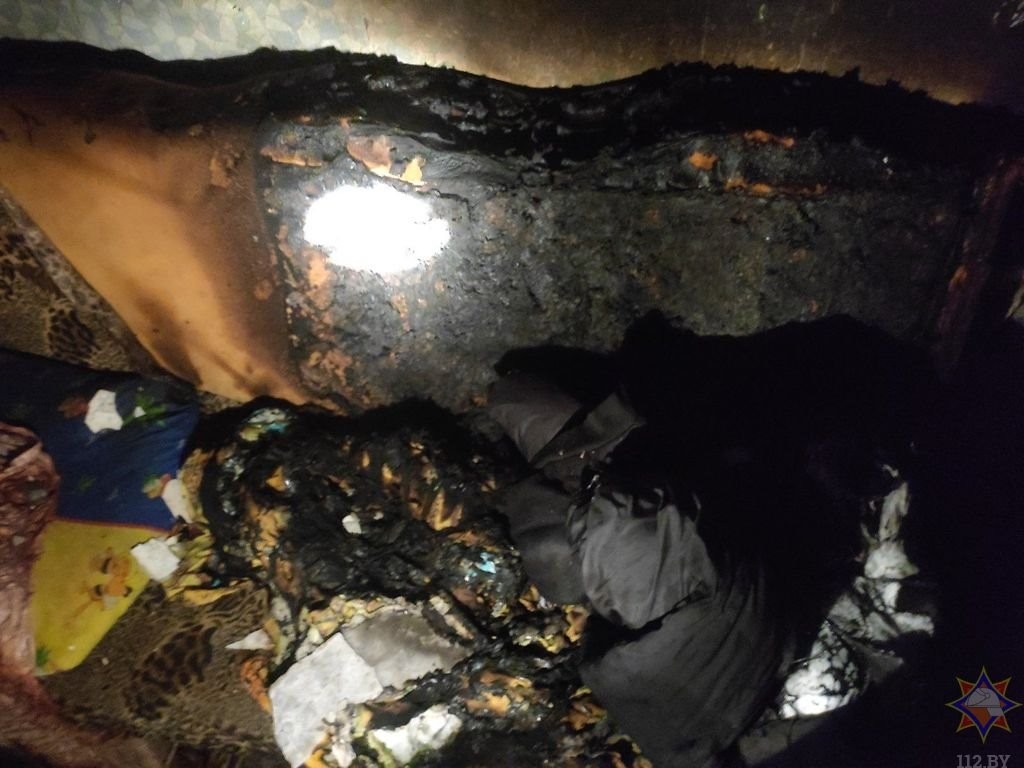 В Гродно ранним утром горела комната в общежитии. Вероятно, из-за зарядки к мобильнику