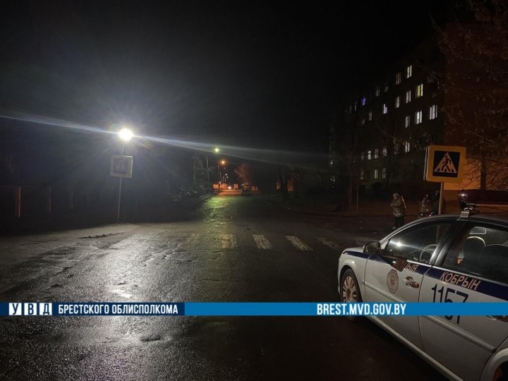 В Кобрине водитель с 1,9 промилле сбил женщину на переходе и скрылся