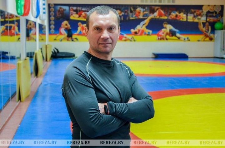 Как минчанин Андрей Бахур стал тренером березовских борцов