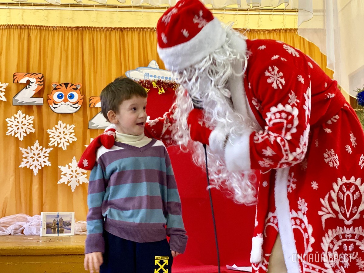 32 письма, 32 исполнения желаний и море позитива! Большой новогодний фотоотчёт из Дивинского детского дома (Брестская область)