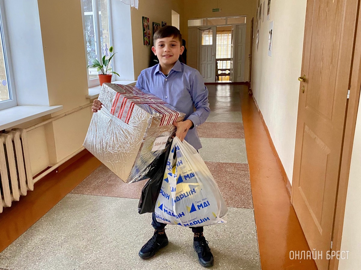 32 письма, 32 исполнения желаний и море позитива! Большой новогодний фотоотчёт из Дивинского детского дома (Брестская область)