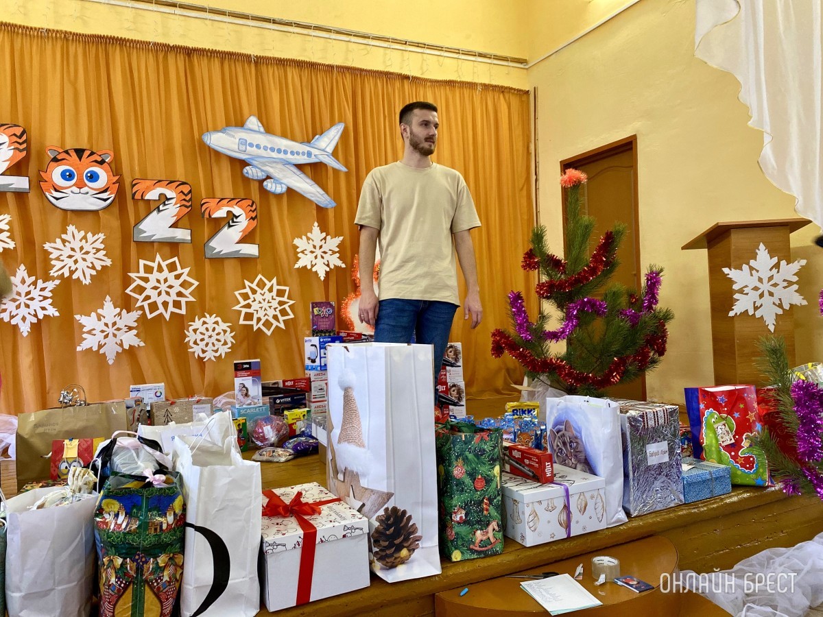 32 письма, 32 исполнения желаний и море позитива! Большой новогодний фотоотчёт из Дивинского детского дома (Брестская область)