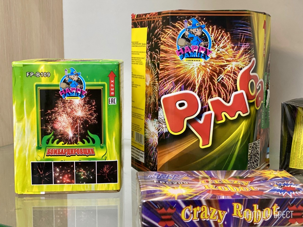 В Беларуси разрешили вновь продавать пиротехнику. Брестским магазинам «Фейерверки» есть что вам предложить!