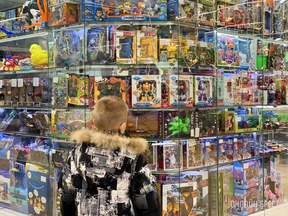 Подарки детям под ёлку здесь! Улётные детские игрушки в магазине «МамПапНадо» в Бресте