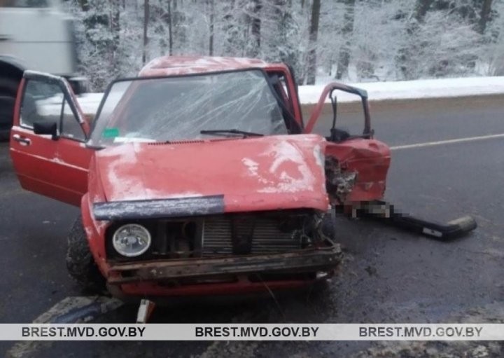 В Брестской области произошло лобовое столкновение