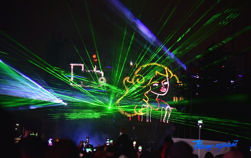 Завораживающее лазерное шоу