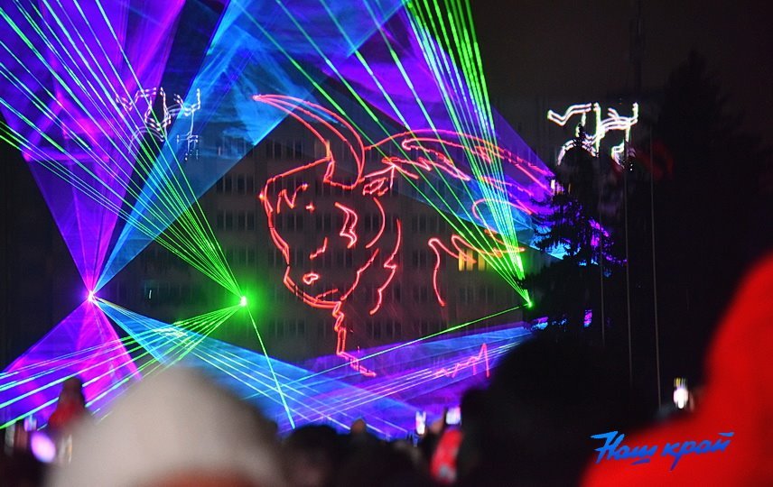 Завораживающее лазерное шоу