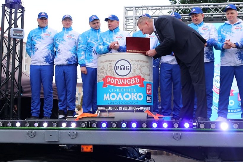 В Беларуси выпустили банку сгущенки весом почти в полтонны