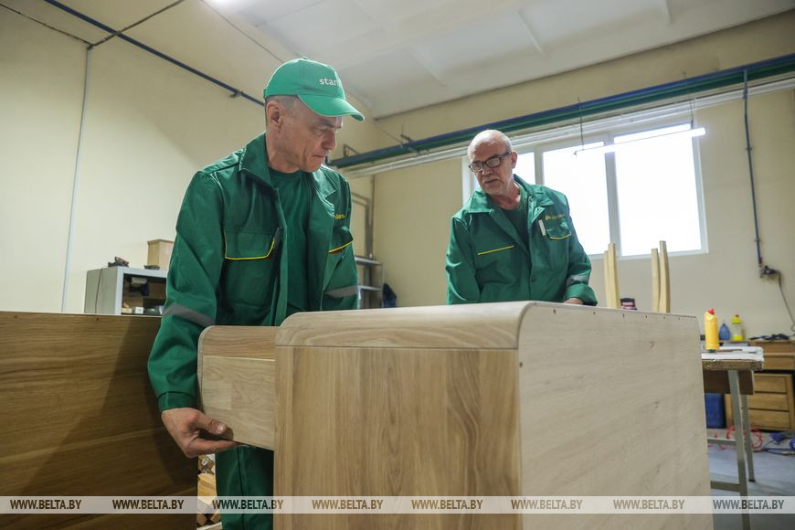 Сани для Первого, или Как пинские мастера изготовили эксклюзивный подарок Президенту