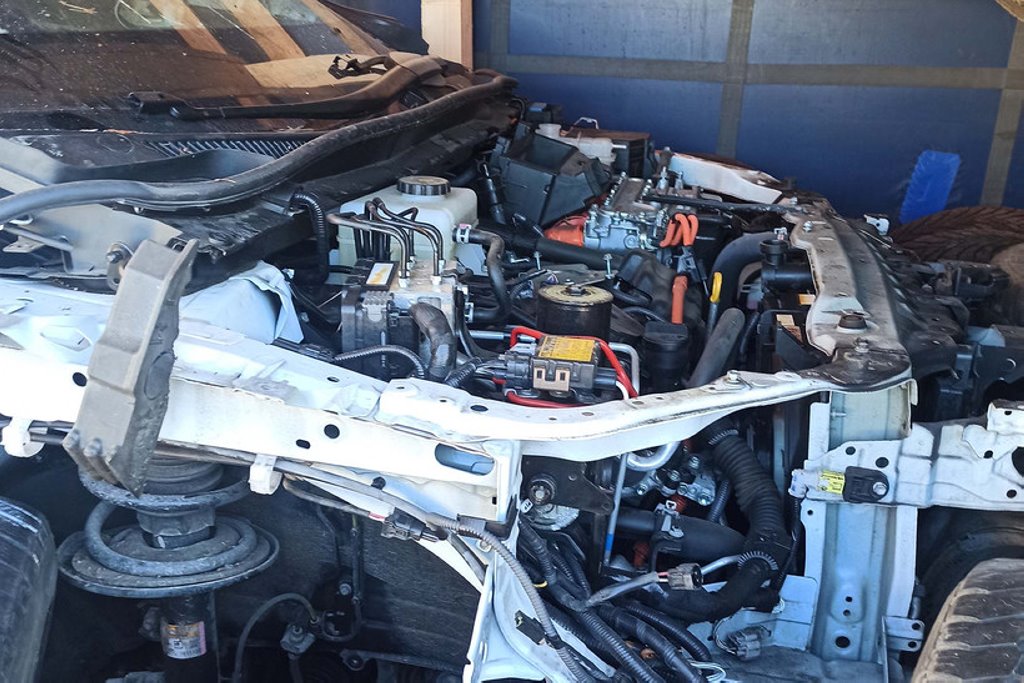 Кроссоверы разобрали и пытались ввезти под видом запчастей — вот каким будет штраф от таможни