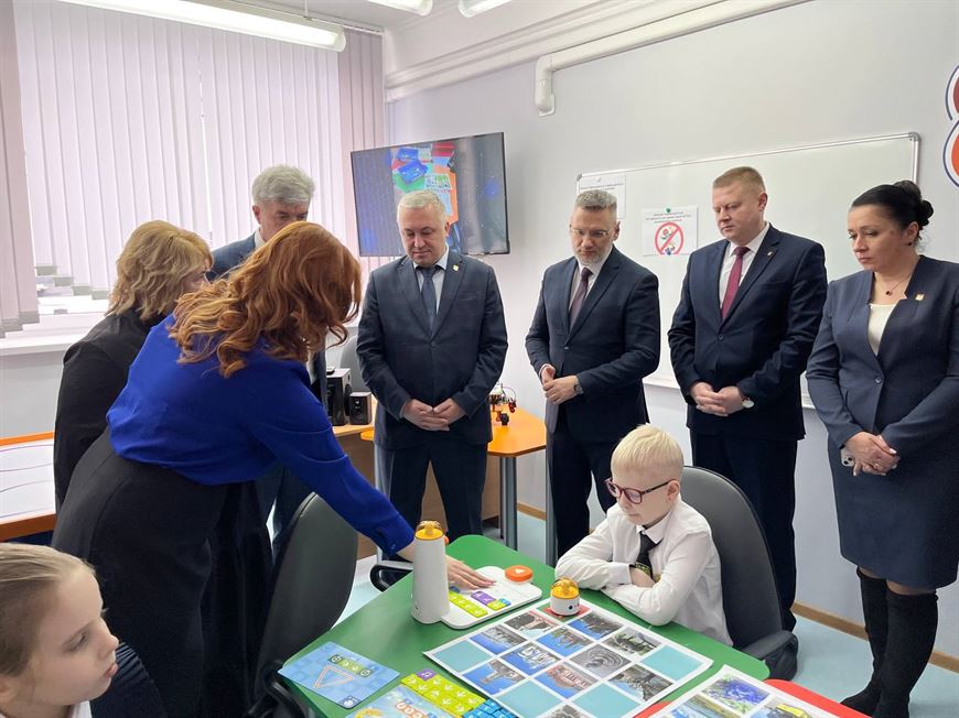 Детский технопарк создали в самой большой школе Барановичей