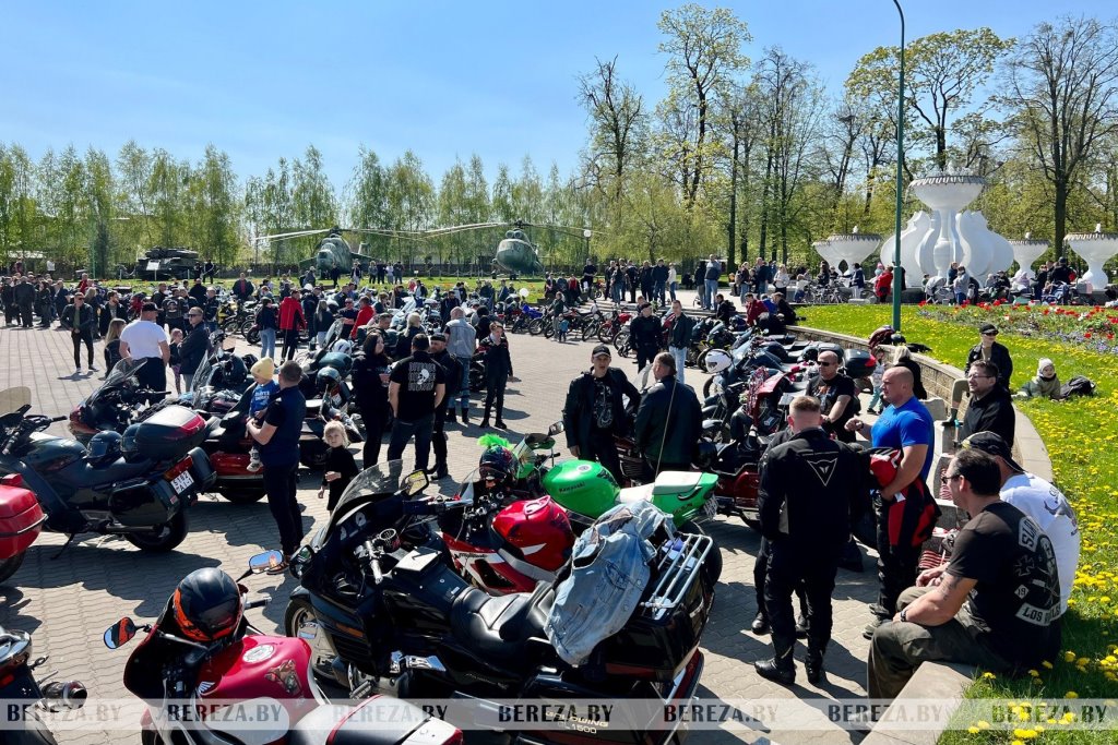 В Березовском районе байкеры открыли мотосезон