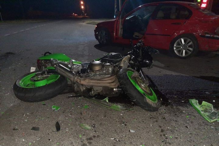 В Белоозерске в ДТП пострадали мотоциклист и его пассажир