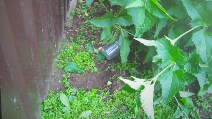 Исчезли деньги, которые горожанин оставил в стеклянной банке