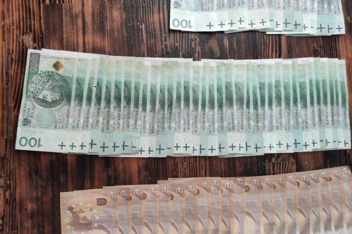 В Варшаве задержали белорусов, подозреваемых во взломе банкоматов