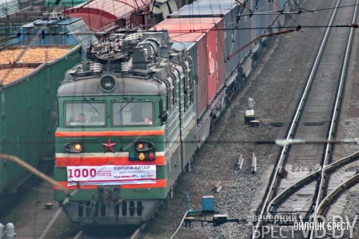 В ноябре 2019 года через Брест в направлении на Забайкальск проследовал 1000-й ускоренный контейнерный поезд с европейскими грузами для потребителей в Китае.