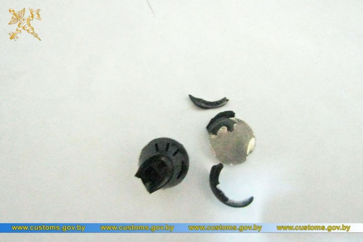 Гашиш в наушниках обнаружили в пункте пропуска «Брест»