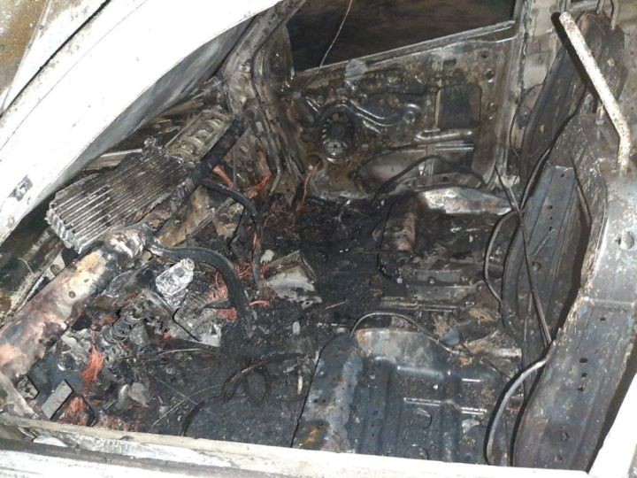 В Брестской области сгорел автомобиль Ford Focus