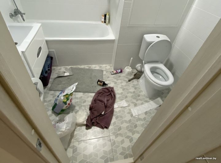 Минчанин вызвал клинера и ушел из квартиры. А когда вернулся, увидел крайне странную картину