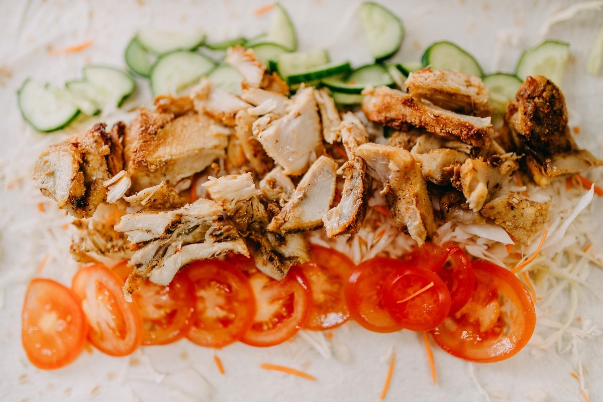 Об этой шаурме говорят все! «Кебаб на болоте» – вкусный стритфуд, большое меню, быстрая доставка по Бресту