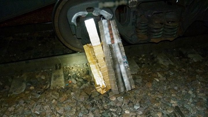 В ПП «Тересполь» обнаружена контрабанда сигарет из Беларуси