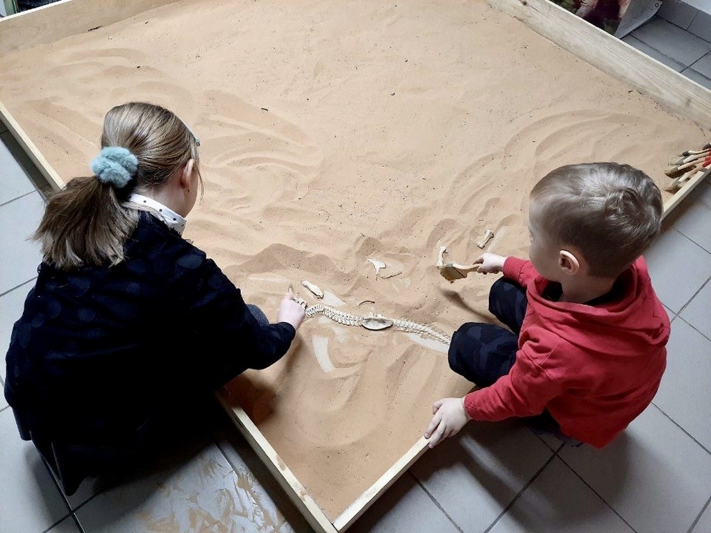 НАШЕСТВИЕ ДИНОЗАВРОВ уже в Бресте! Большой парк «Динолэнд» приглашает детей и их родителей за отличным настроением