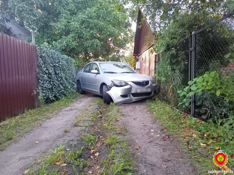 Брестчанин угнал автомобиль и разбил его