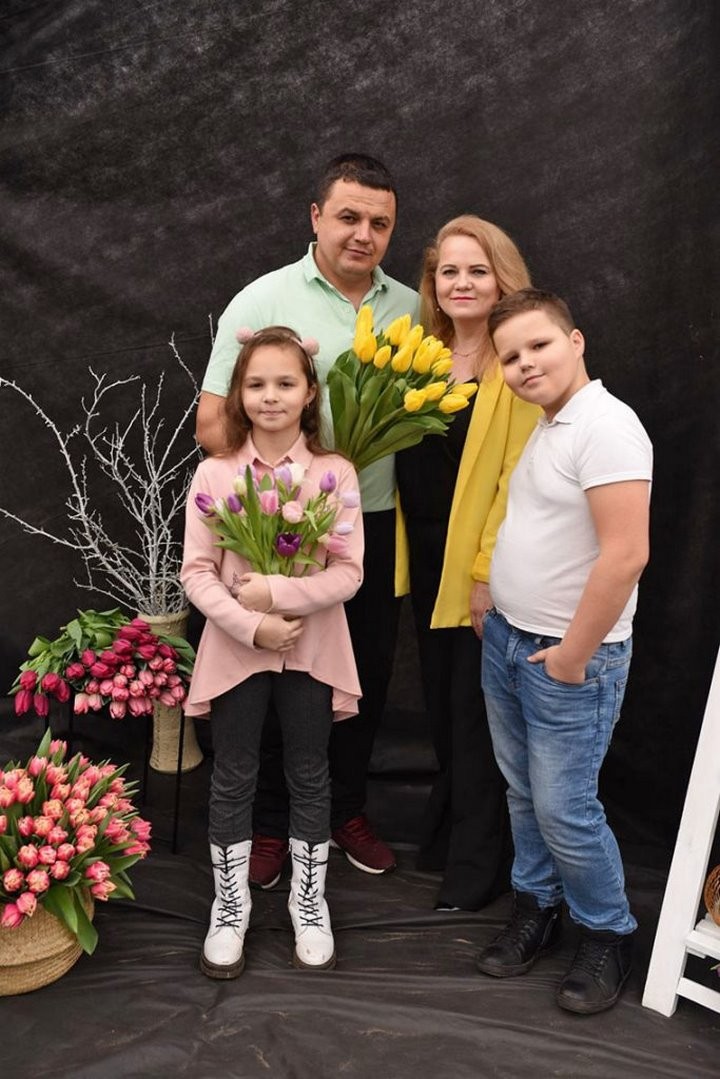 Жительница Брестской области не первый год выращивает тюльпаны на своем подворье