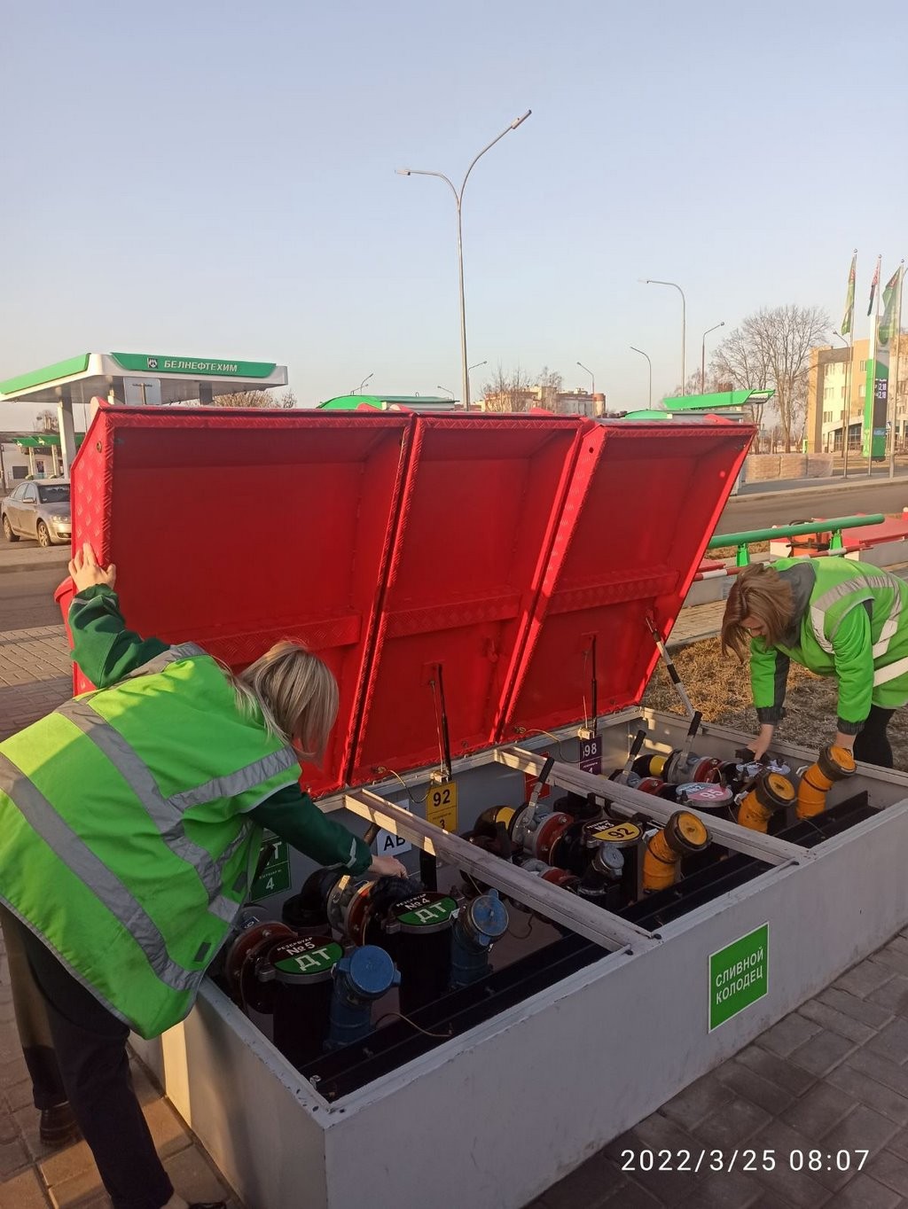 Весенние уборочные работы начал коллектив РУП «Белоруснефть-Брестоблнефтепродукт»