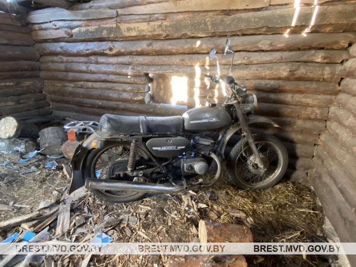 Житель Брестской области остался без мотоцикла и стиральной машинки