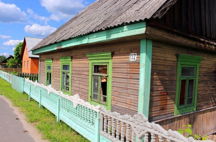 Пустующие жилые дома на селе: как стать собственником недвижимости за одну базовую