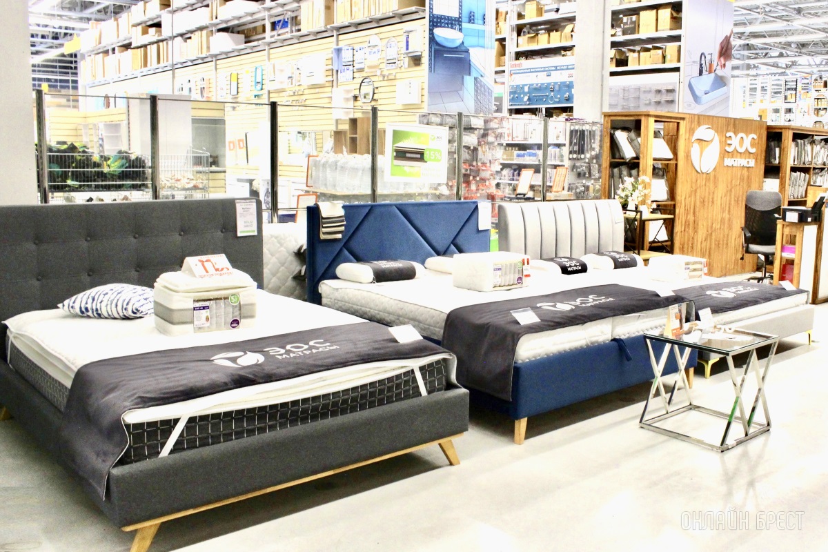 И большой белый медведь выбирает сон на матрасах «ЭОС» в Бресте!