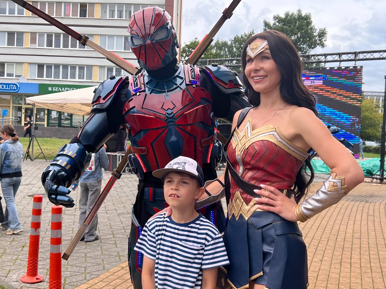 Полтонны мороженого, розыгрыши, фан-зона: праздник в честь II Игр стран СНГ устроили в Бресте