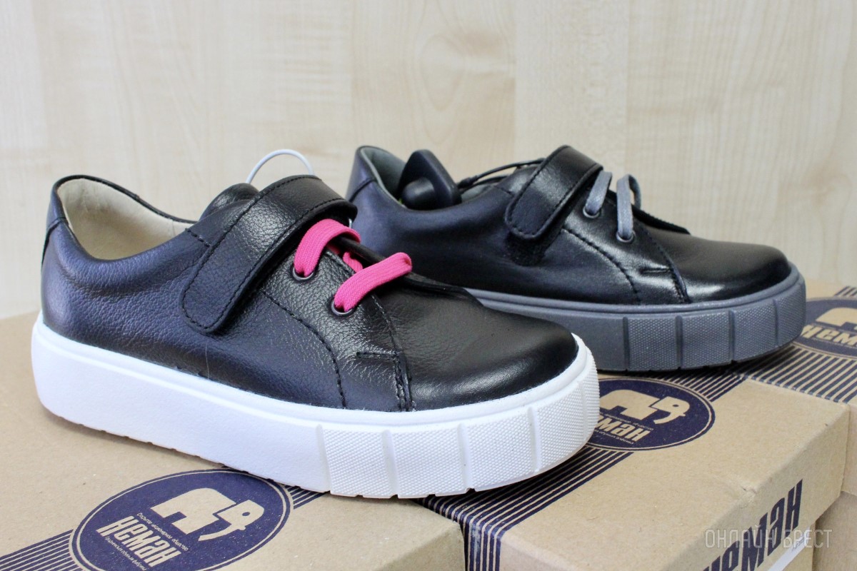 Если собираться в школу, то только в «Детском мире» на Советской в Бресте! Здесь есть все и даже больше, а также скидки, акции, рассрочка